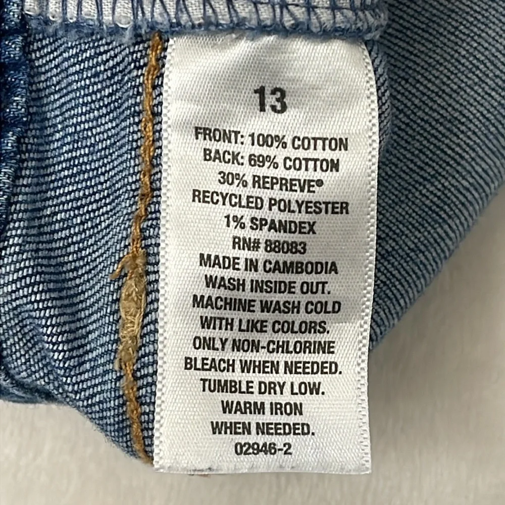 Arizona Jean Company HiRise Curvy Midi Blue Distressed Jean Shorts WOMEN SIZE 13